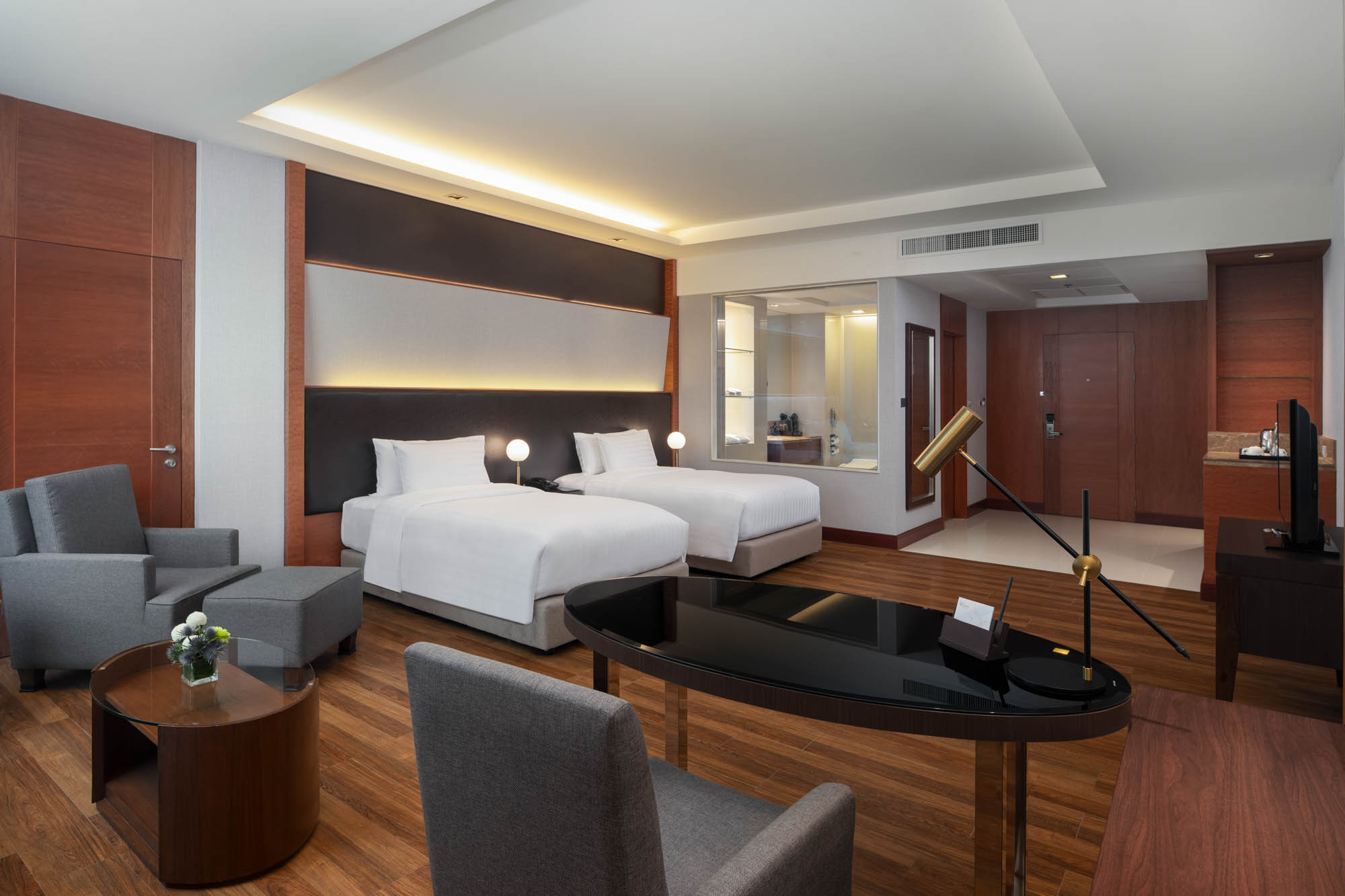 Grand Deluxe