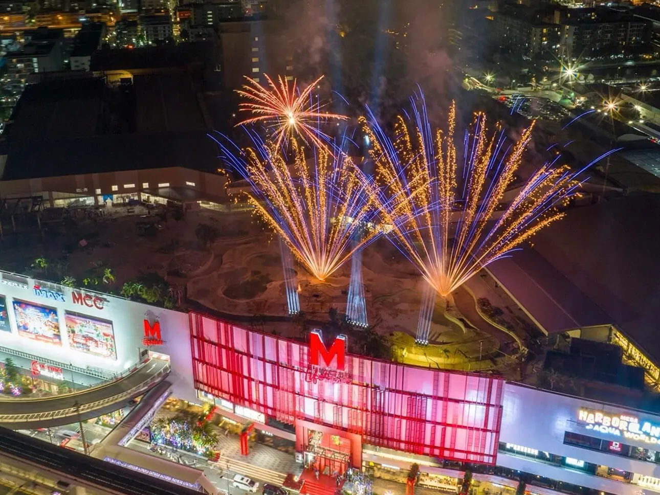 THE MALL LIFESTORE BANGKAPI